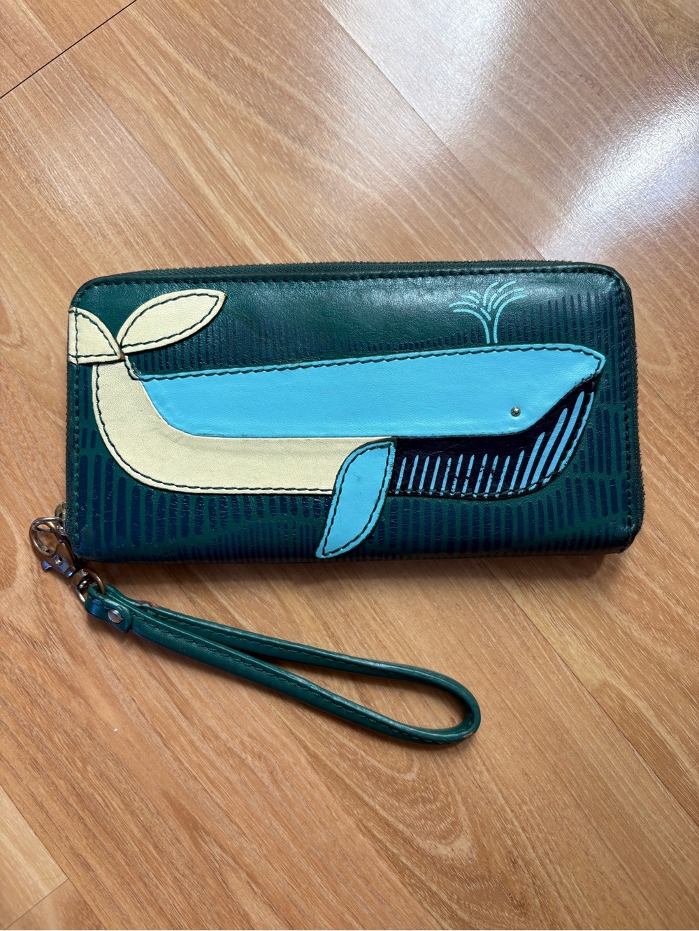 Fossil Teal Whale Appliqué Zip Wristlet Wallet